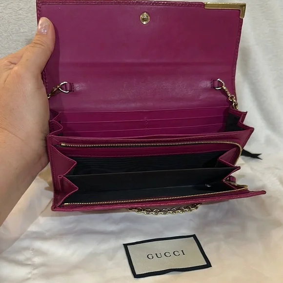 Gucci Bag - Picture 9 of 17